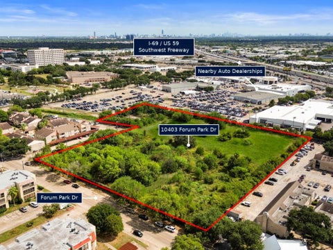 Photo of 10403 Forum Park Drive, Houston, TX 77036 (MLS # 63210948)