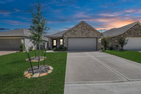 Photo of 18518 Hilltop Climb Drive, Hockley, TX 77447 (MLS # 72853063)