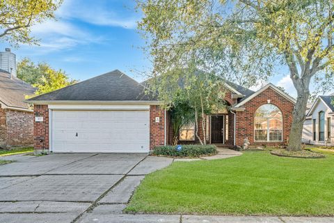 Photo of 411 Green Cedar Drive, League City, TX 77573 (MLS # 7244912)