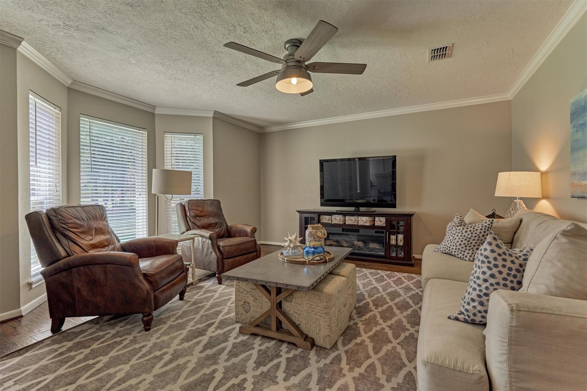 8 Wind River Court