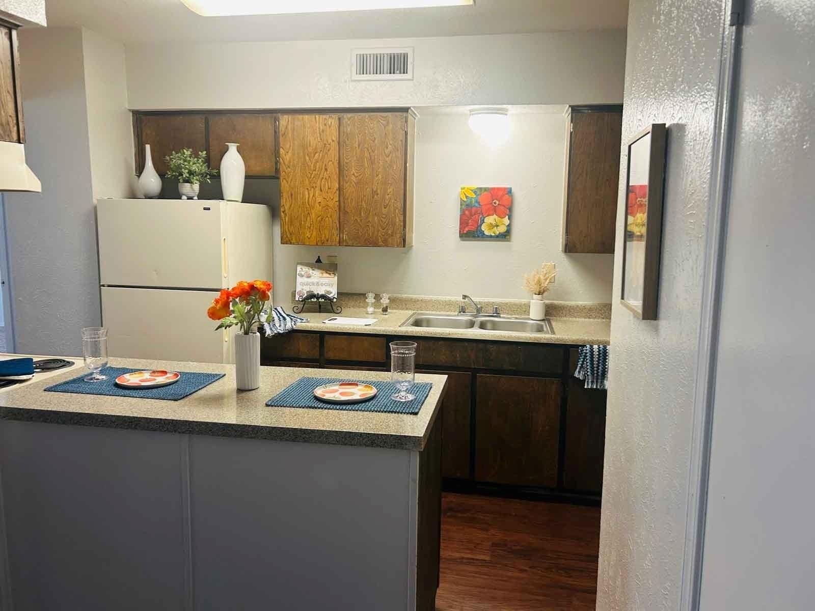 2957 Park Square Drive 14-203