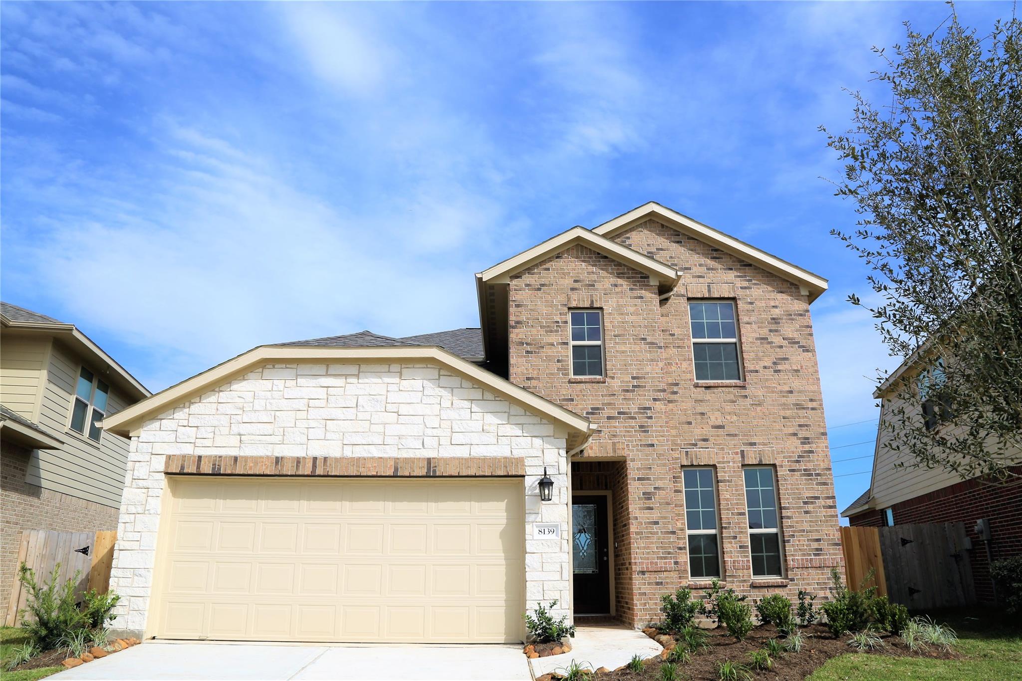8139 Fairfield Manor Way