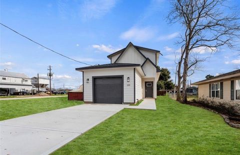 Photo of 205 S Second Street, Beasley, TX 77417 (MLS # 73431052)