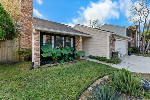 Photo of 2645 Sawyer Drive, Seabrook, TX 77586 (MLS # 93069540)