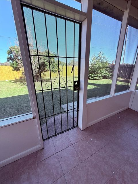 Tiny photo for 9323 Eaglewood Spring Drive, Houston, TX 77083 (MLS # 58862422)