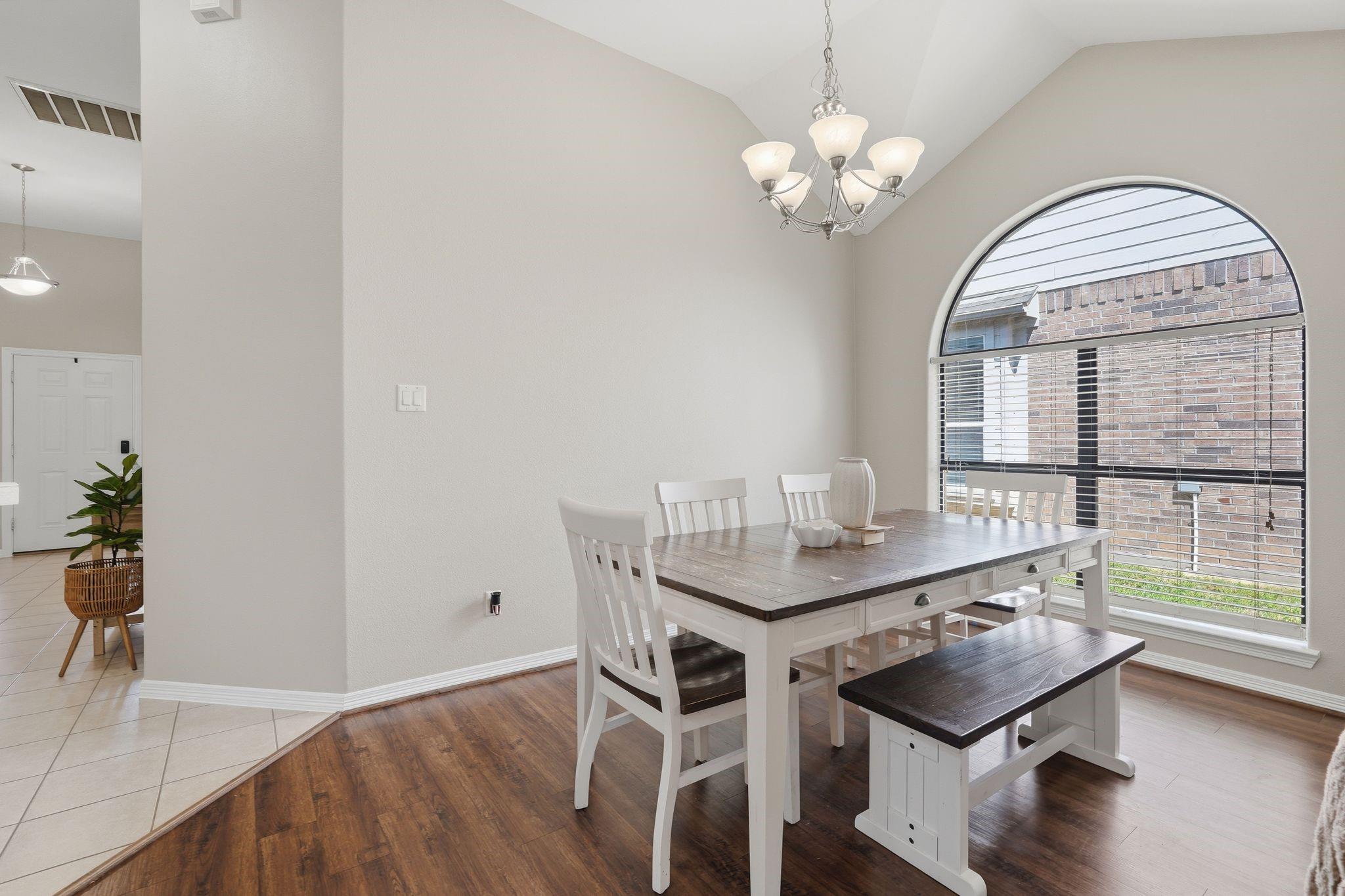 8032 N Tarrytown Crossing Drive