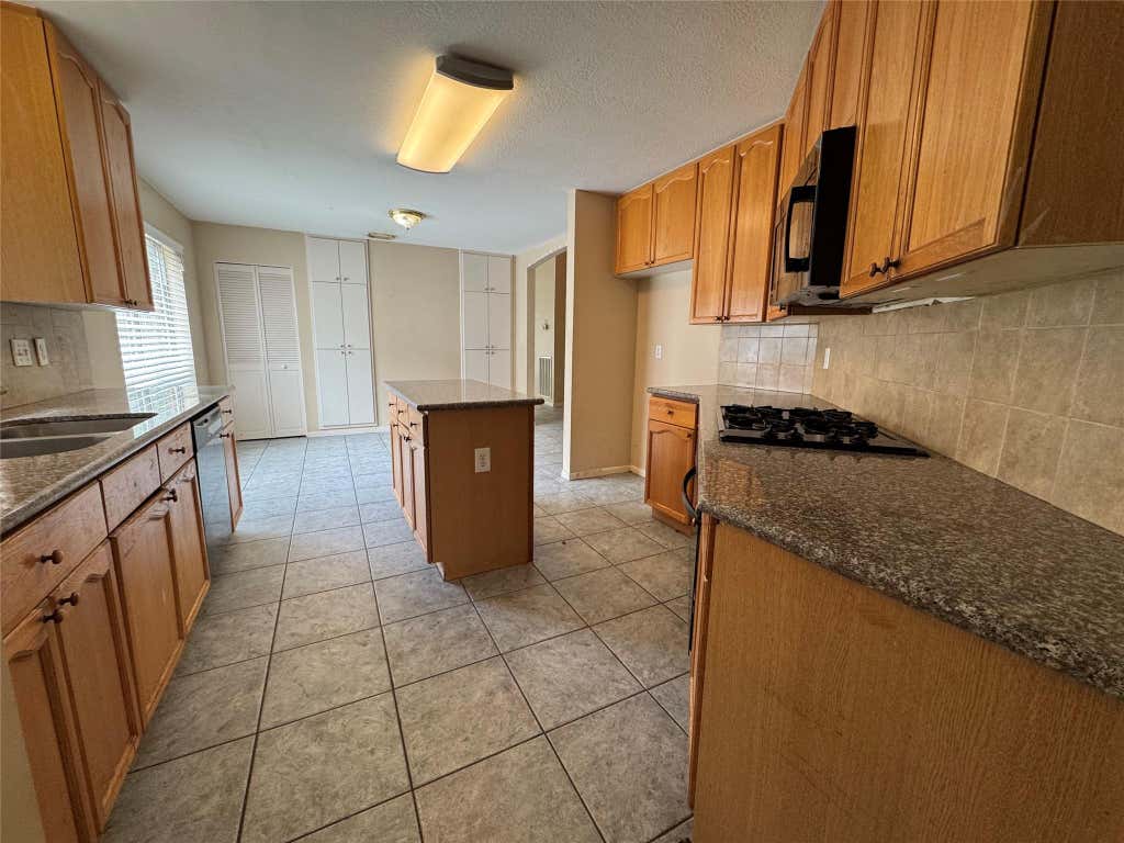Photo of 12911 Fox Arrow Lane, Houston, TX 77041 (MLS # 18203452)