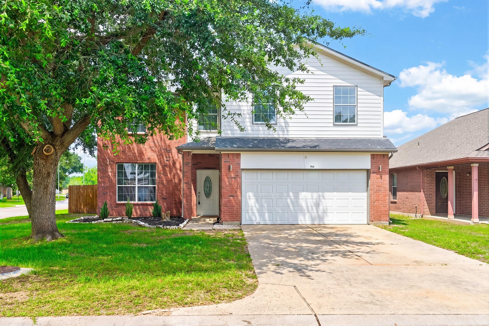 918 Ivycroft Lane