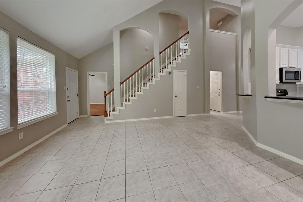 Photo of 6731 Auburn Oak Trail, Humble, TX 77346 (MLS # 49645631)
