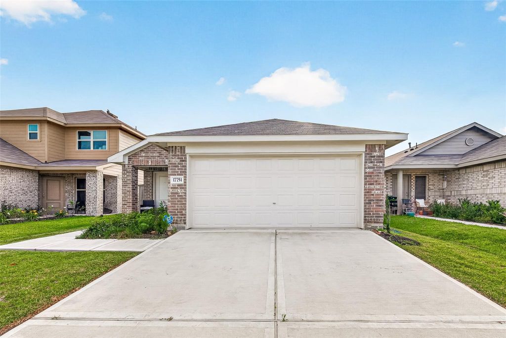 Photo of 17751 Grove Hill Drive, Hockley, TX 77447 (MLS # 31085318)