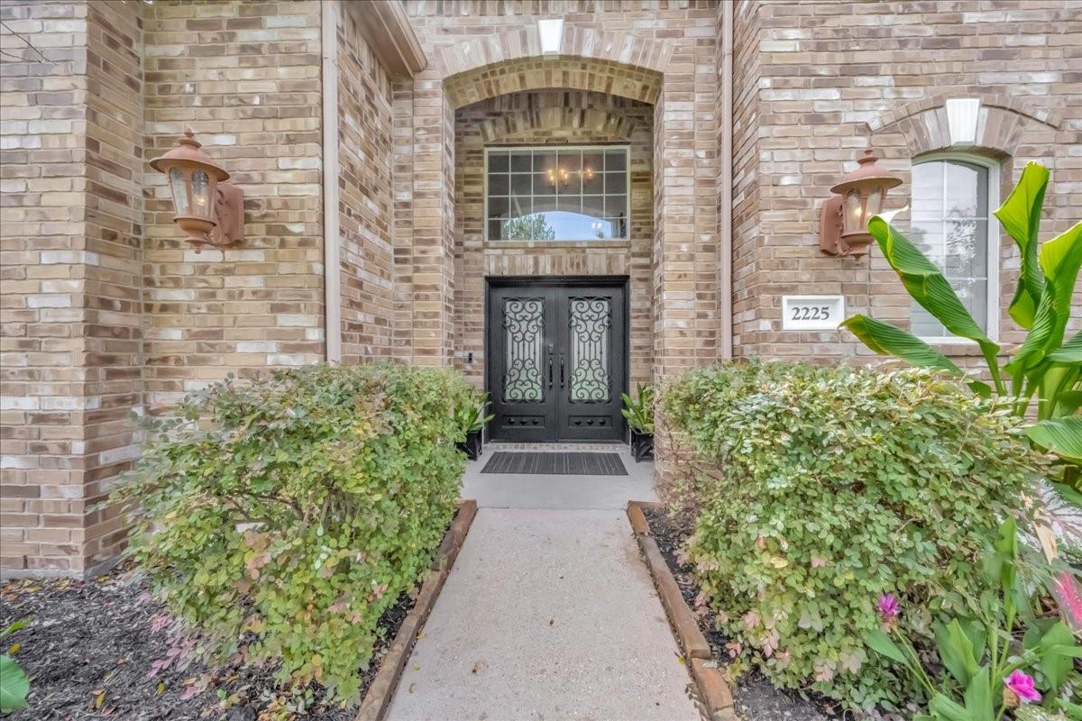 2225 Palm Bay Circle