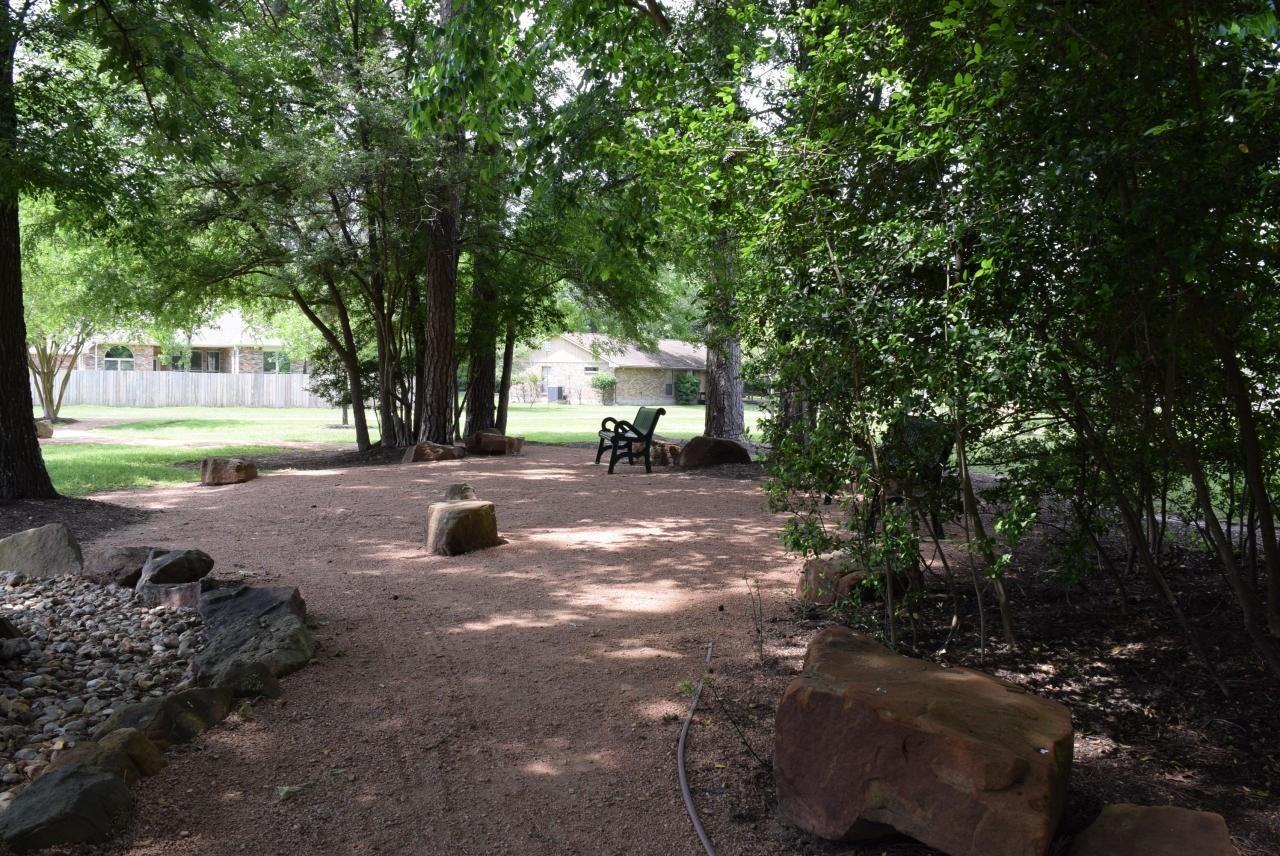 3203 Meadowlark Lane