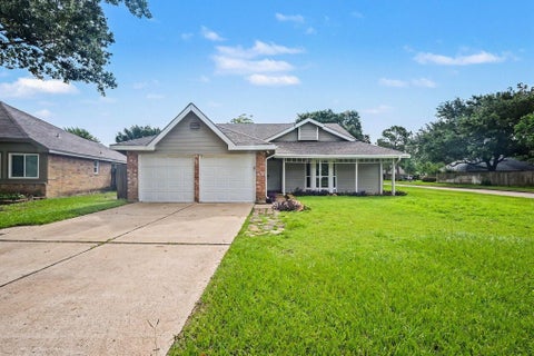 Photo of 2710 Village Circle Drive, Katy, TX 77493 (MLS # 40409895)