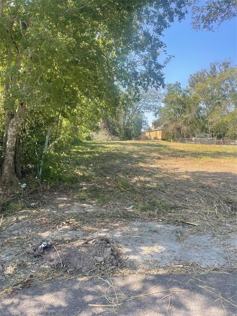 Photo of 9515 Willow Street, Houston, TX 77088 (MLS # 16000440)