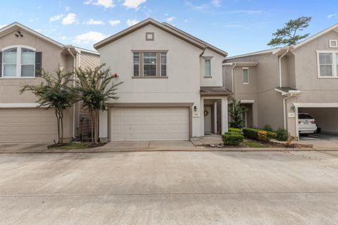 Photo of 10051 Fallen Woods Drive, Houston, TX 77080 (MLS # 26997859)