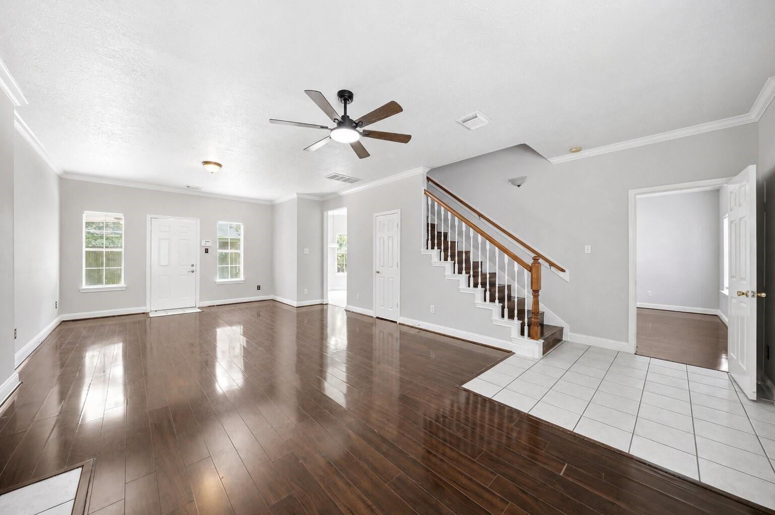 1911 Oak Hollow Court