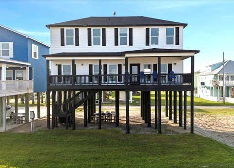 Photo of 1326 Emerald Drive, Port Bolivar, TX 77650 (MLS # 78067347)
