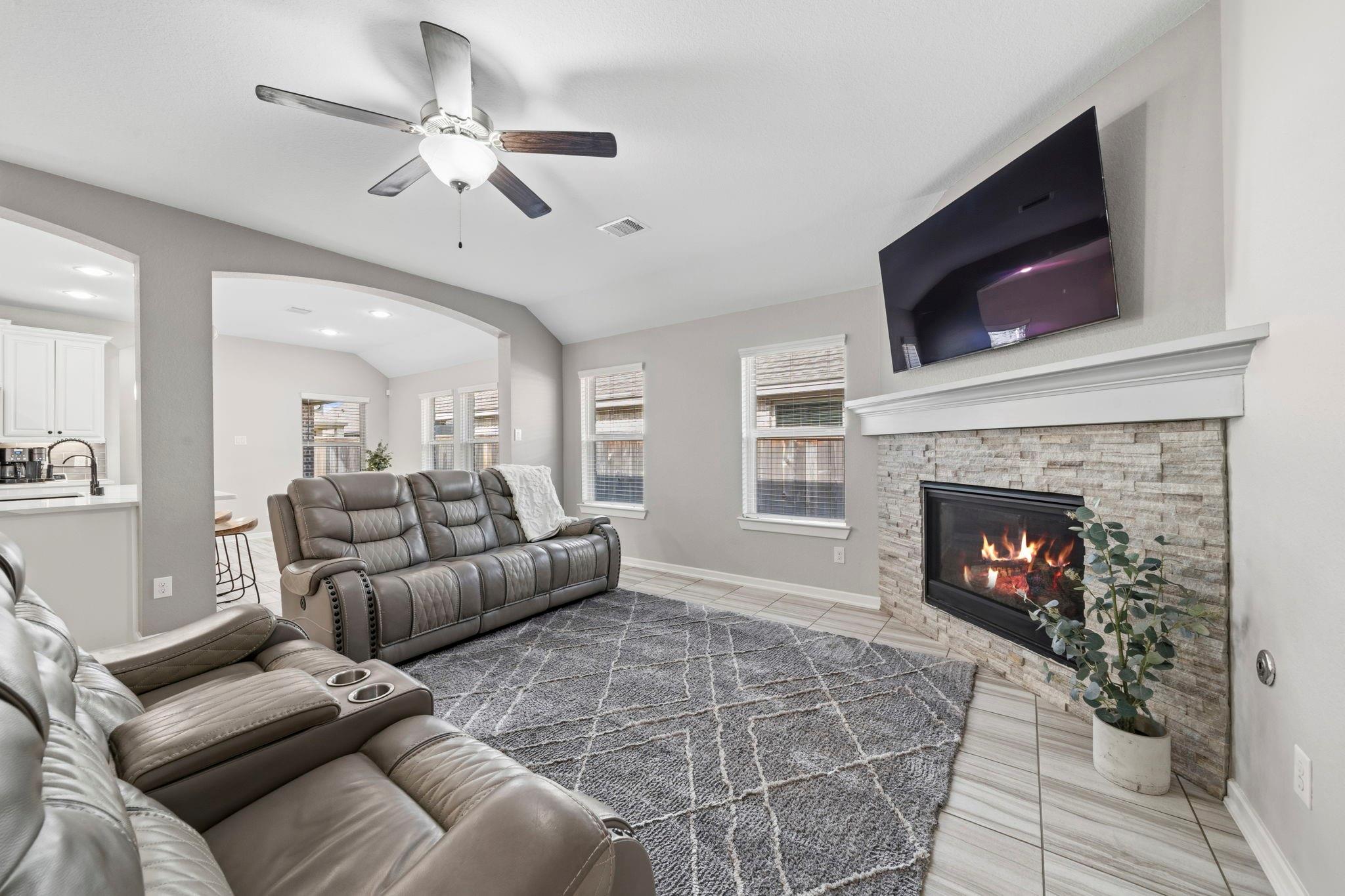 16011 Monument Hill Crossing