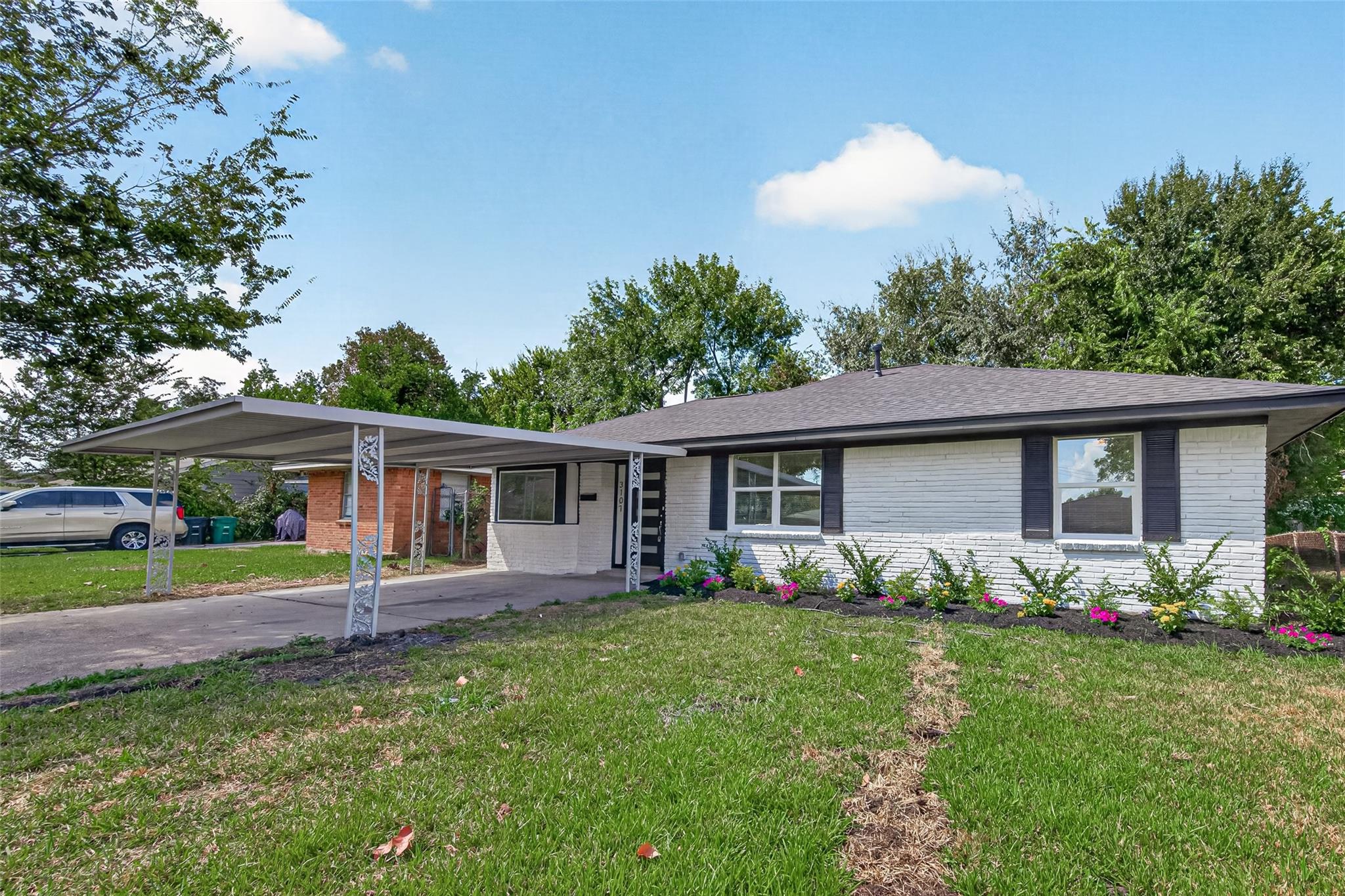 3107 Sunnydale Drive