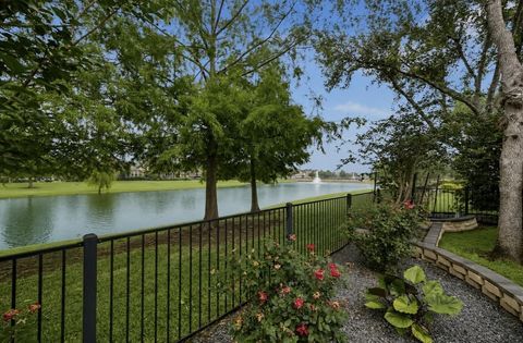 Homes For Sale - 9222 Hernshead Lane<br/> Missouri City, TX 77459