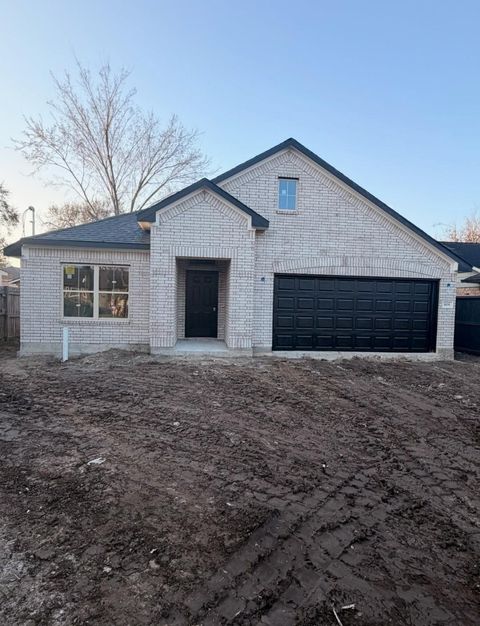 808 Avenue E South Houston TX 77587