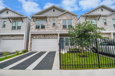 Photo of 3130 Trulley Street, Houston, TX 77004 (MLS # 75395393)