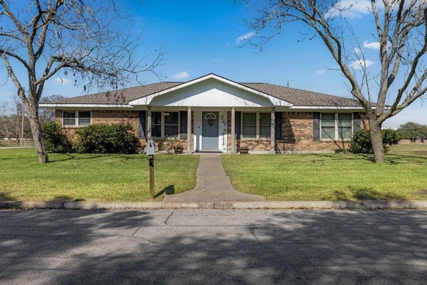 727 PARTRIDGE LN, EAGLE LAKE, TX 77434 - Image 81fa7ea18e153aa7a3fdafe0a25ce31e/124101496