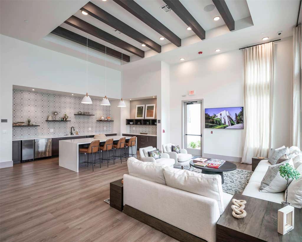 Photo of 13958 Cottingham Road #10202, Houston, TX 77048 (MLS # 5643750)