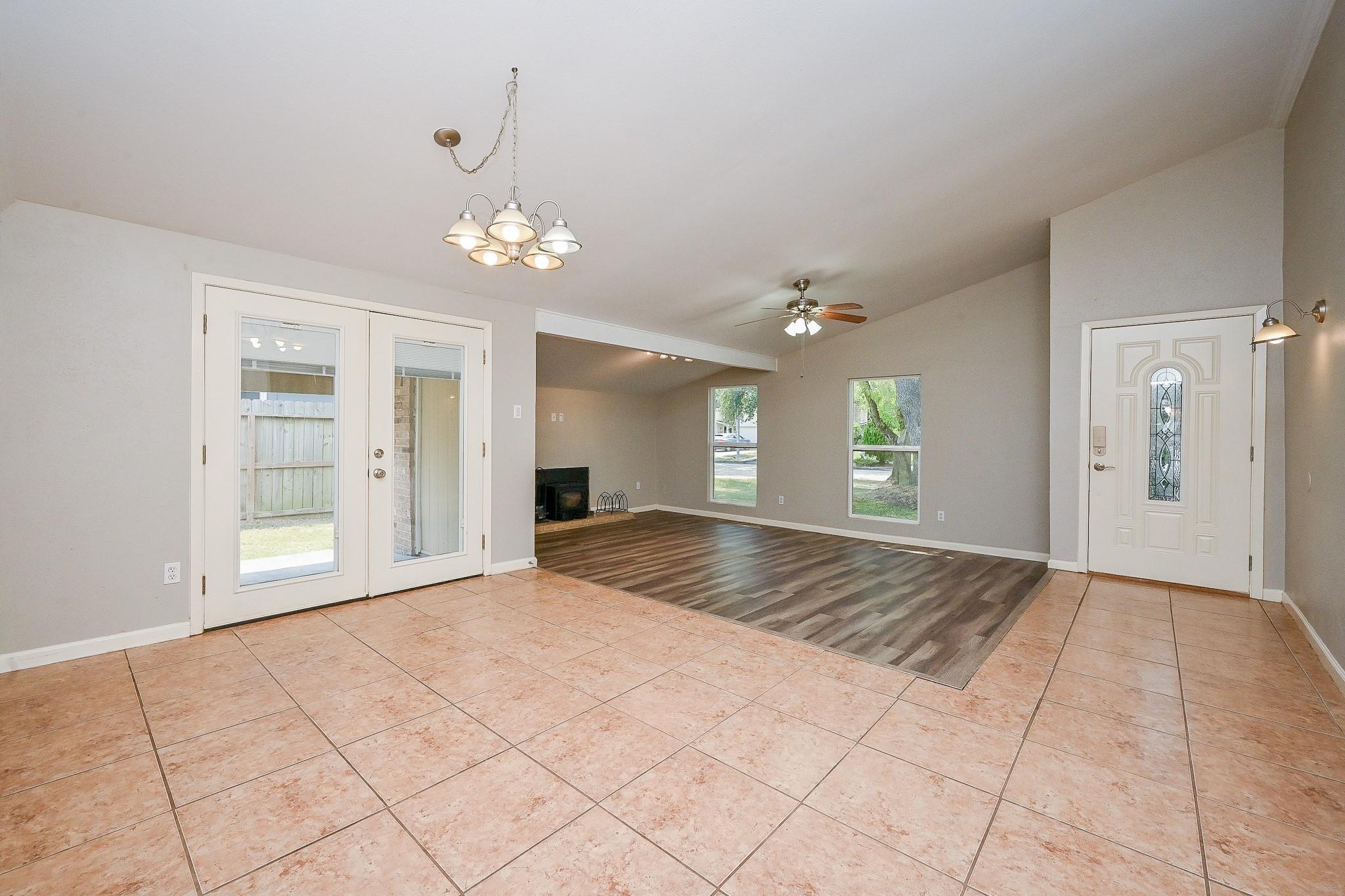 18318 Navajo Trail Drive