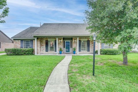 Photo of 12906 Advance Drive, Houston, TX 77065 (MLS # 35709905)