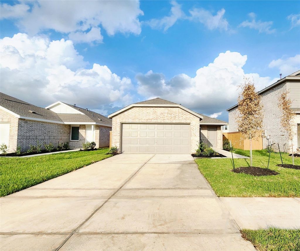 Photo of 3044 Dawn Sound Drive, Katy, TX 77493 (MLS # 33133631)