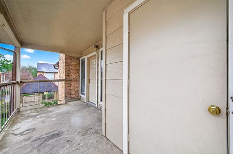 Photo of 2100 Wilcrest Drive #225, Houston, TX 77042 (MLS # 89654462)