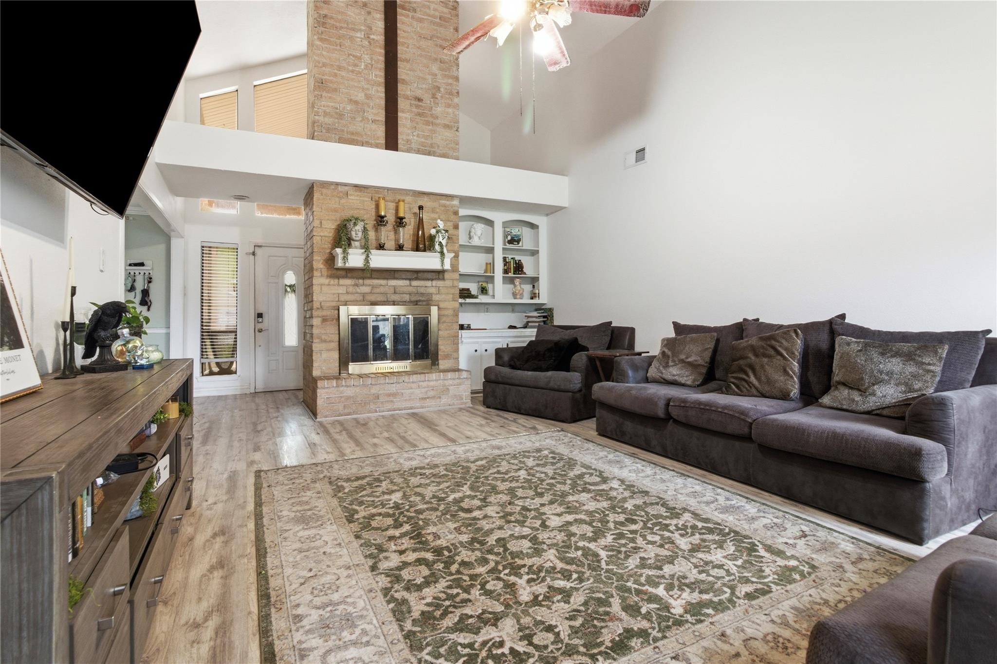 7310 Maple Lane