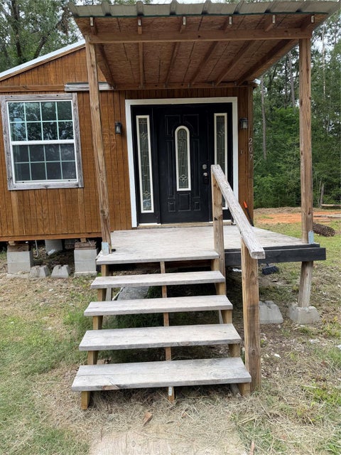 Photo of 207 Robbie Road, Livingston, TX 77351 (MLS # 33240753)