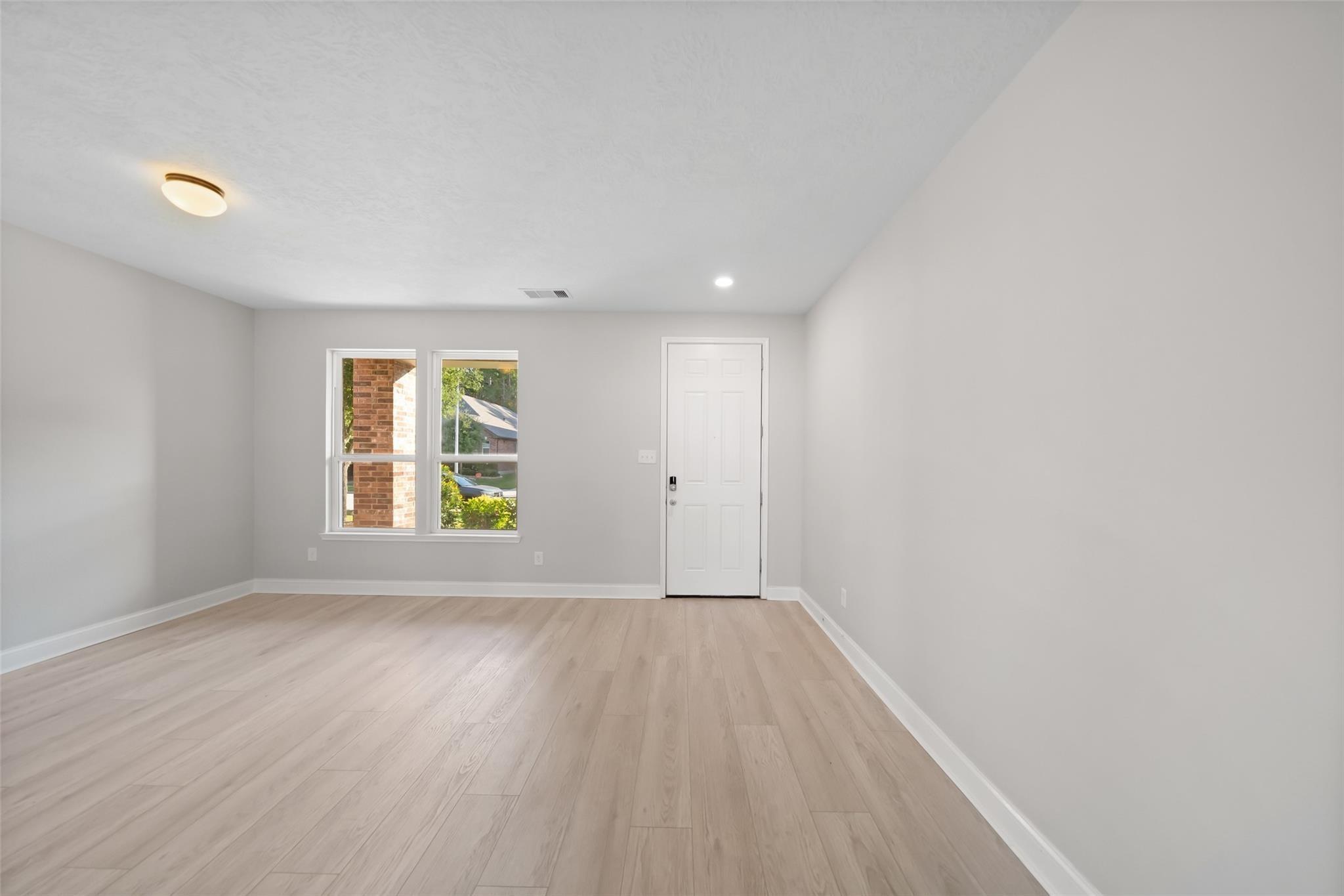 3964 Eagle Nest Lake Lane