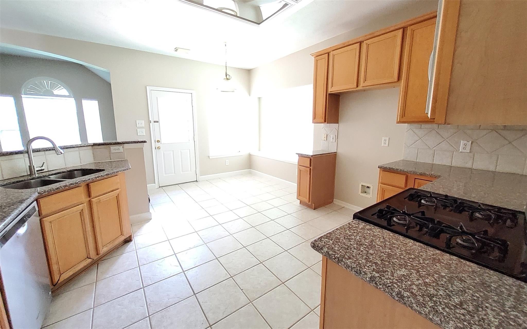 2707 Sun Beam Court