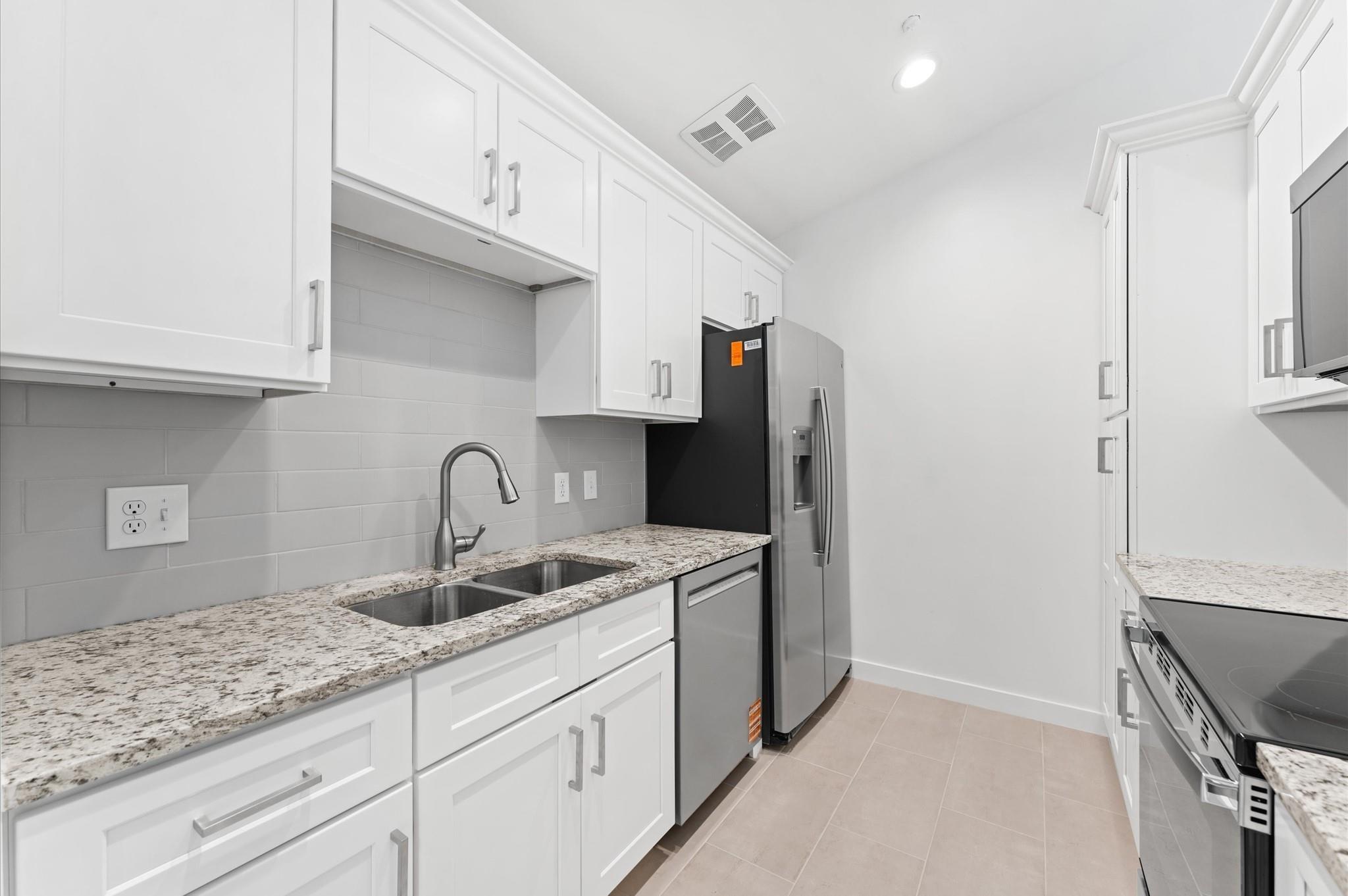 2829 Timmons Lane 202