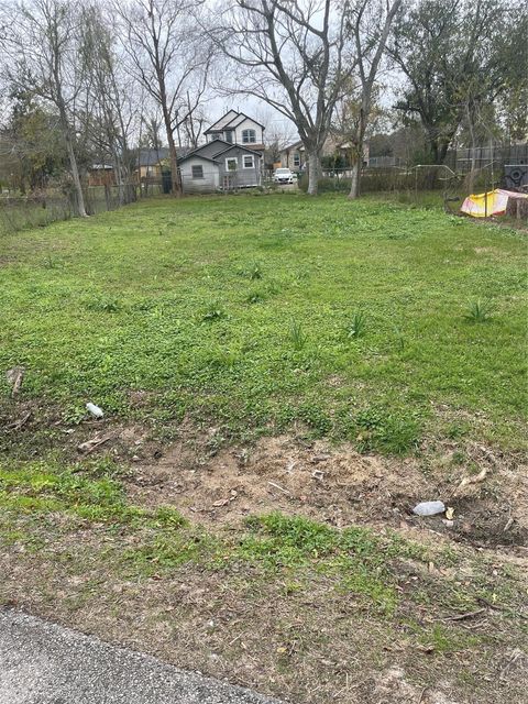 Vacant Land For Sale - 00 Wayne Street Street<br/> Houston, TX 77026