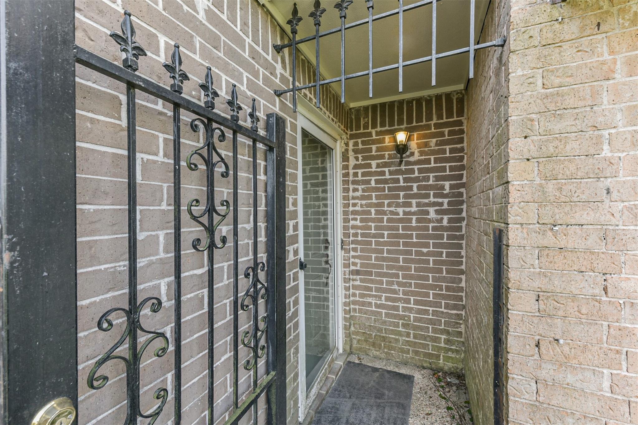 1307 Town Circle 4