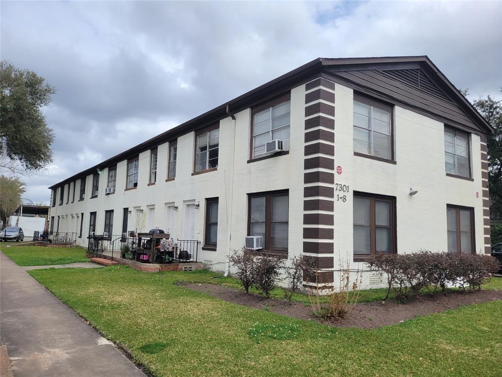 7301 Capitol Street 4