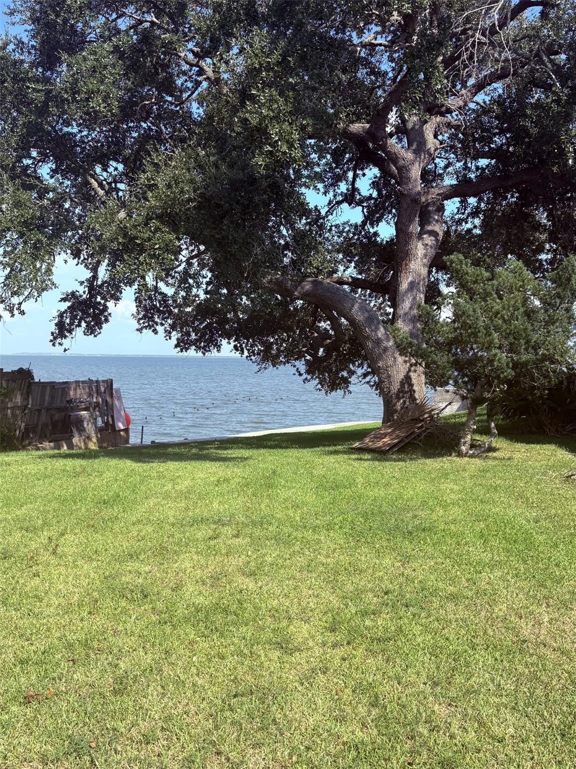 6 Pine Bluff Street
