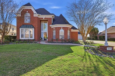 Homes For Sale - 405 Pintail Lane<br/> Orange County, Orange, TX 77630