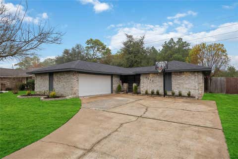 Homes For Sale - 7818 Kellwood Drive<br/> Houston, TX 77040