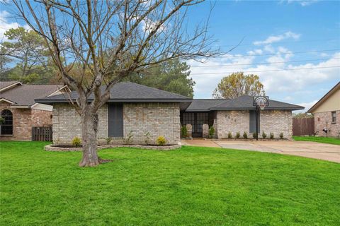 Property photo of 7818 kellwood drive, houston, TX 77040