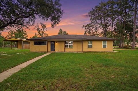 Photo of 13520 Chimney Rock Drive, Beaumont, TX 77713 (MLS # 3883356)