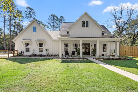 Photo of 15245 Alchester Lane, Plantersville, TX 77363 (MLS # 86800167)