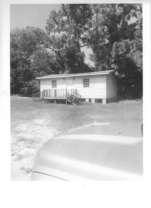 Photo of 1403 Hamilton Avenue #B, Trinity, TX 75862 (MLS # 68375033)