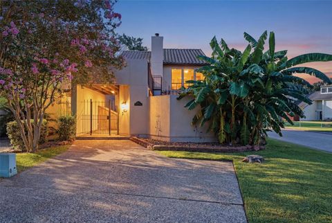 Photo of 3822 Lakewood Drive, Montgomery, TX 77356 (MLS # 94856862)