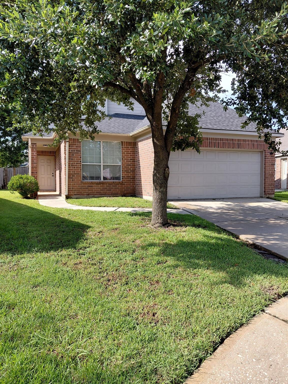 18519 Knob Hill Lake Lane