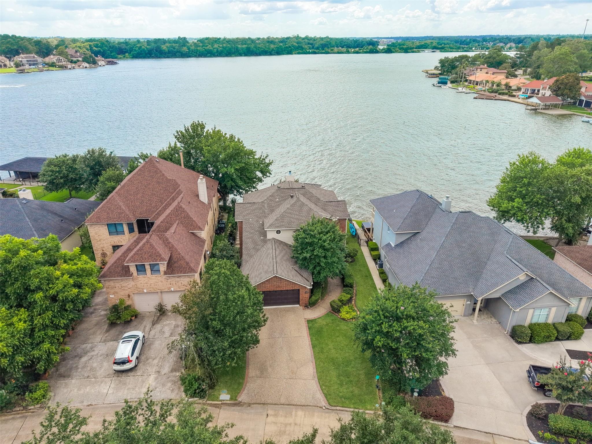 44 La Costa Drive